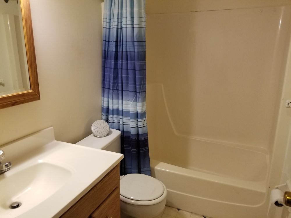 1293 Union Rd, West Seneca, NY 14224